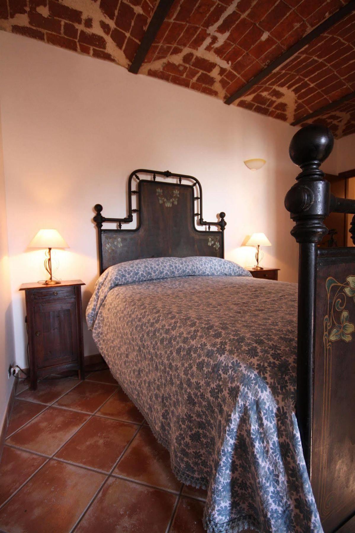 Bed and Breakfast Relais San Desiderio à Calliano  Extérieur photo